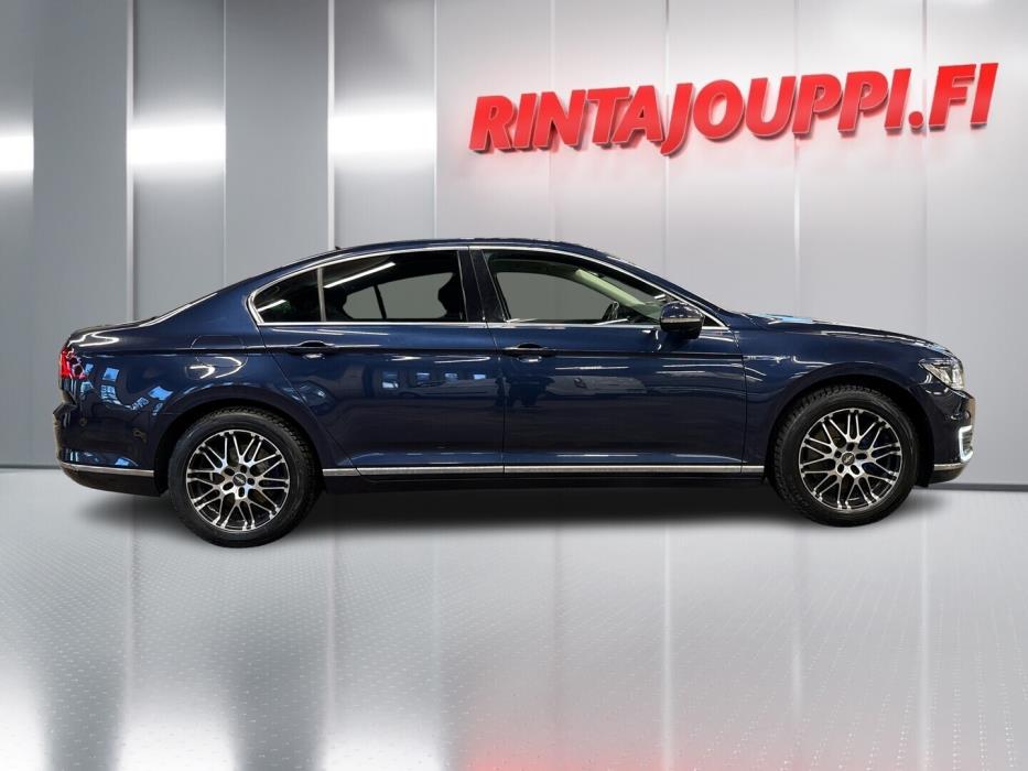 VOLKSWAGEN Passat 2016