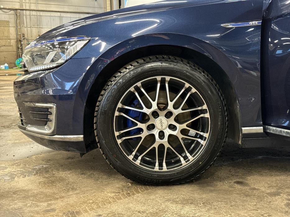 VOLKSWAGEN Passat 2016