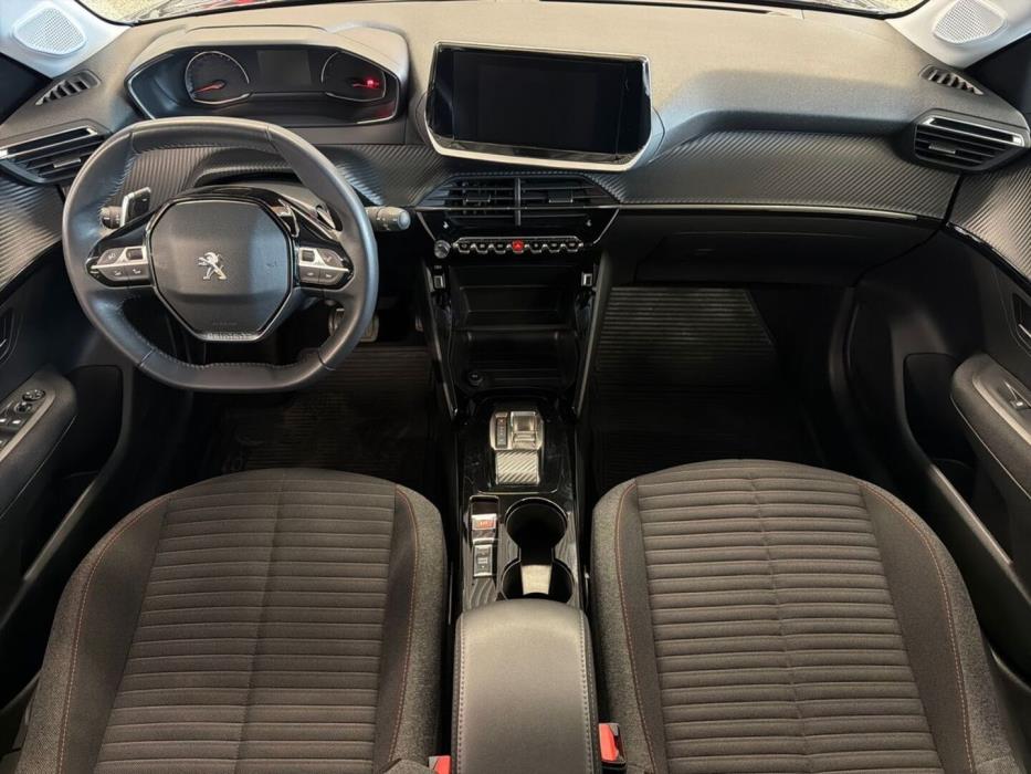 PEUGEOT 208 2022