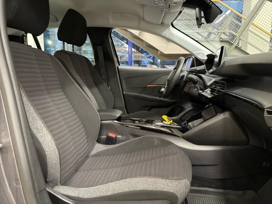 PEUGEOT 208 2022