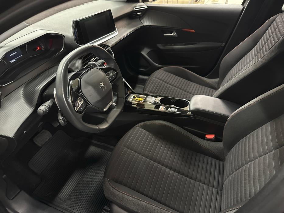 PEUGEOT 208 2022