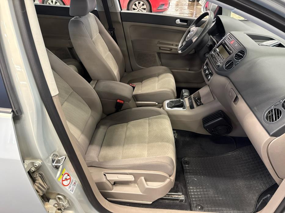VOLKSWAGEN Golf Plus 2009