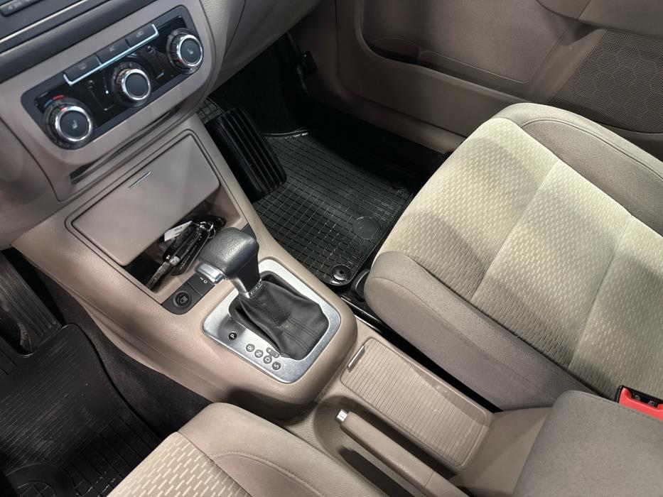 VOLKSWAGEN Golf Plus 2009