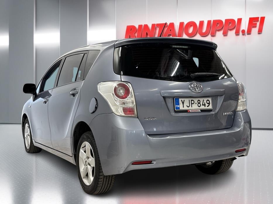 TOYOTA Verso 2009