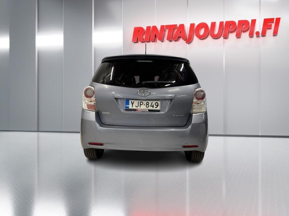 TOYOTA Verso 2009