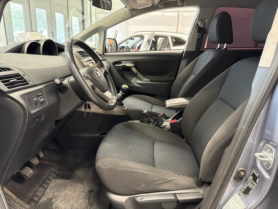 TOYOTA Verso 2009