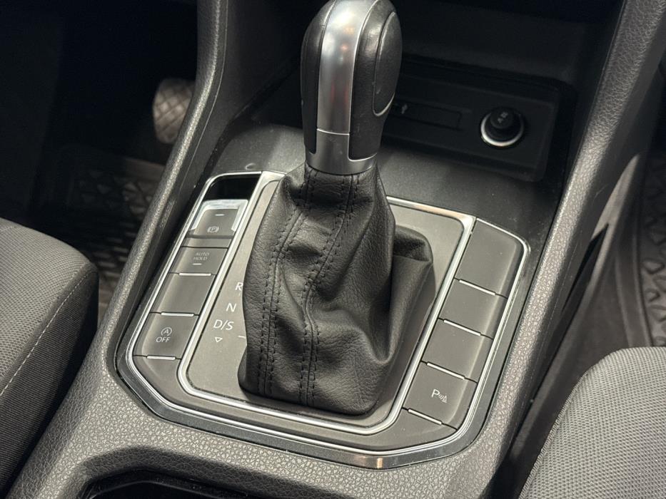 VOLKSWAGEN Golf Sportsvan 2018