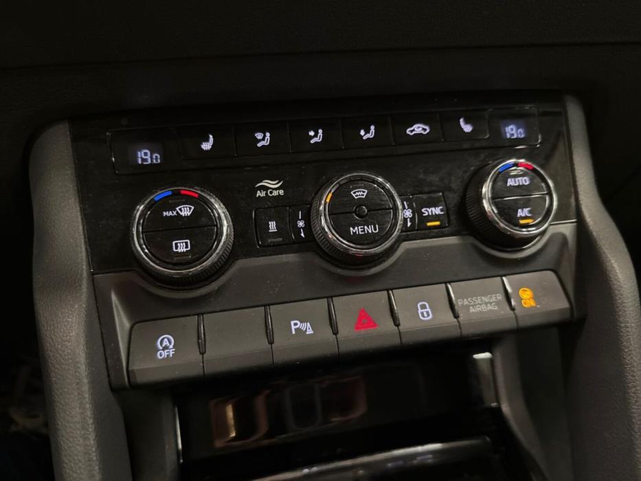 SKODA Karoq 2021