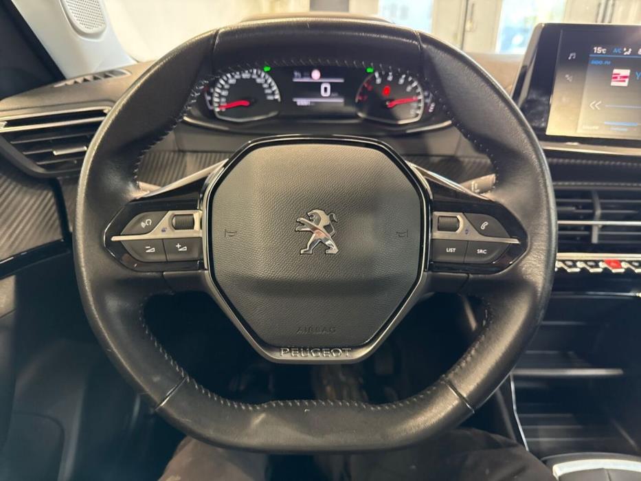 PEUGEOT 2008 2020
