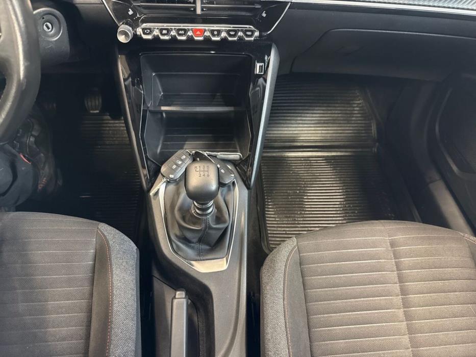 PEUGEOT 2008 2020