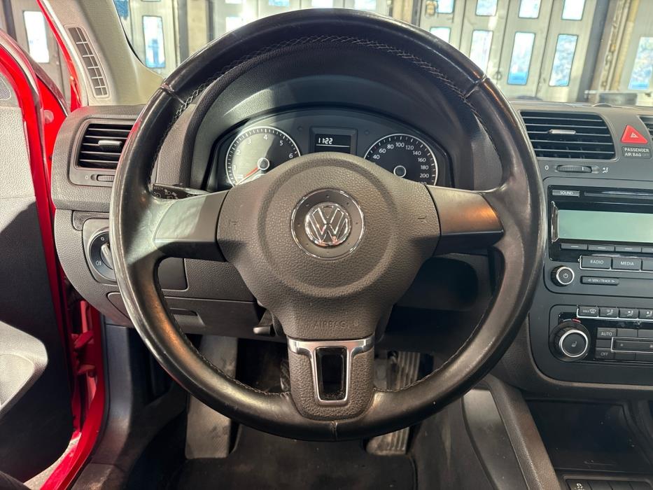 VOLKSWAGEN Jetta 2010