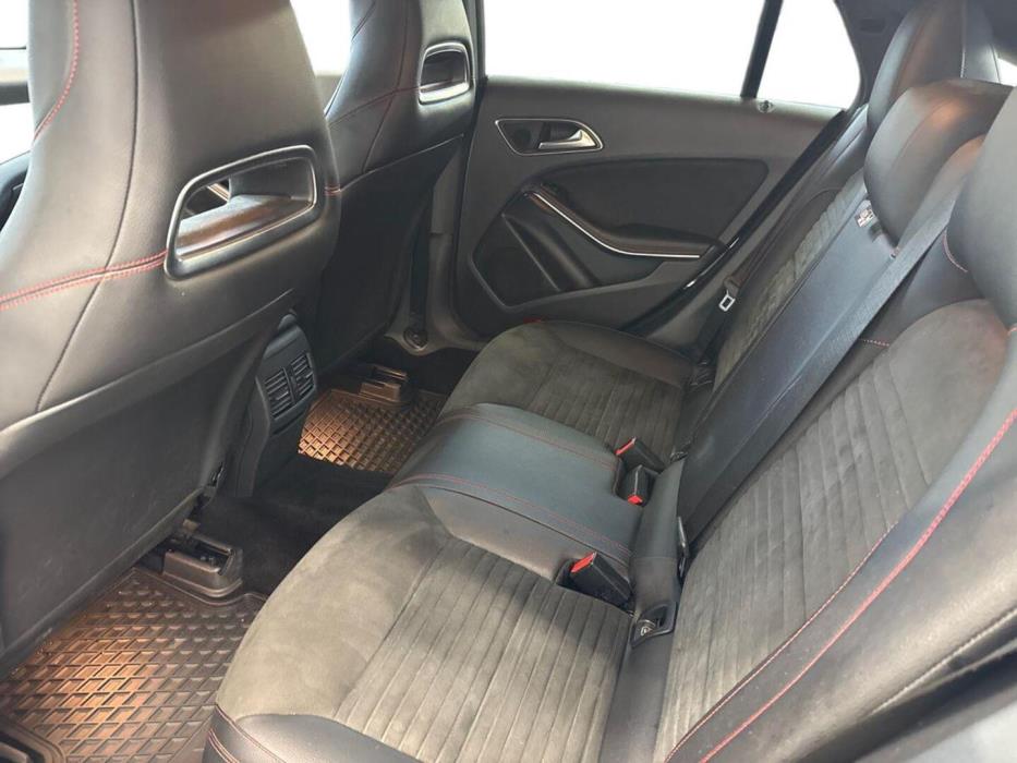 MERCEDES-BENZ CLA 2015