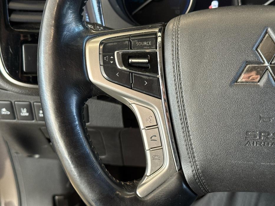 MITSUBISHI Outlander PHEV 2019