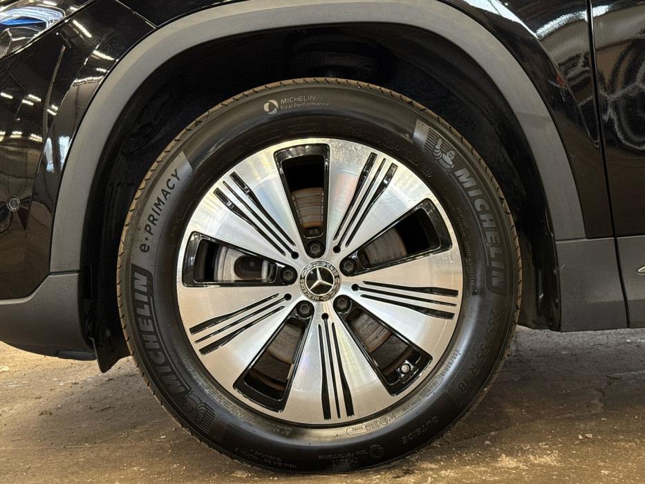 MERCEDES-BENZ EQA 2022