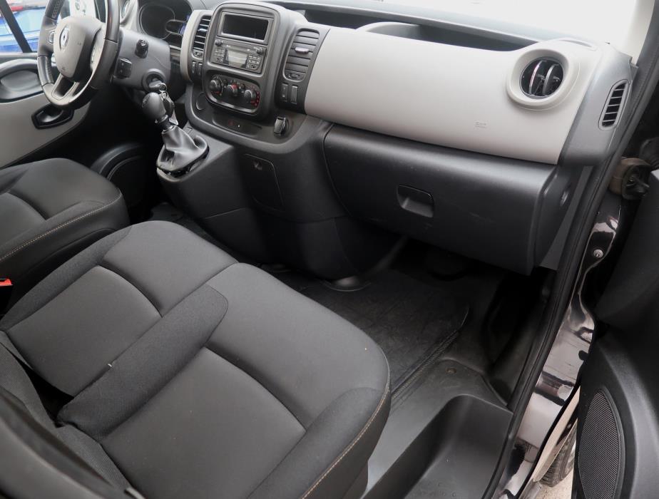 RENAULT Trafic Passenger 2019