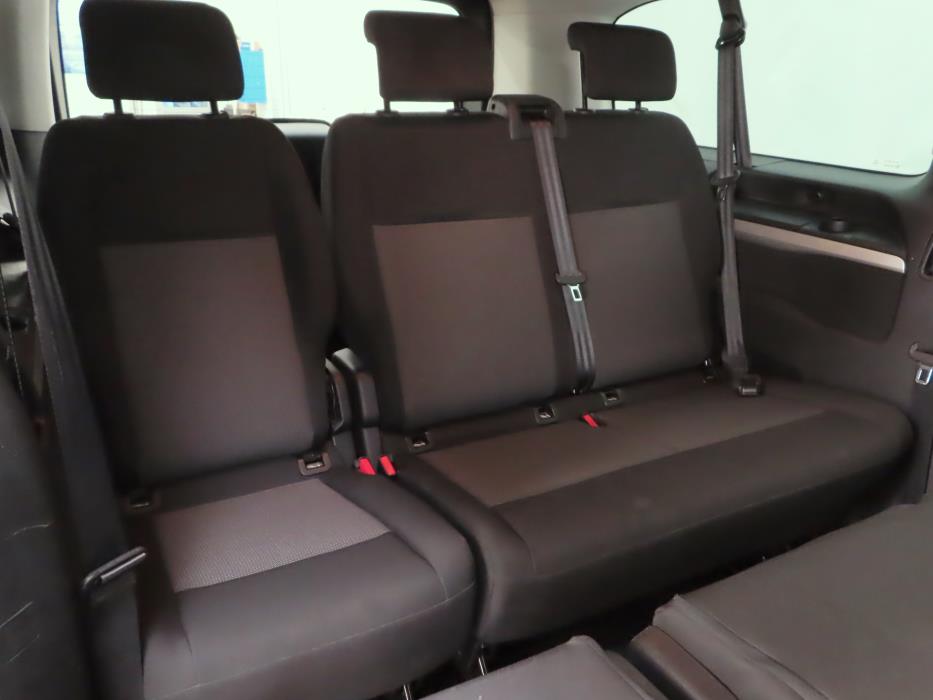 Peugeot Traveller 2022