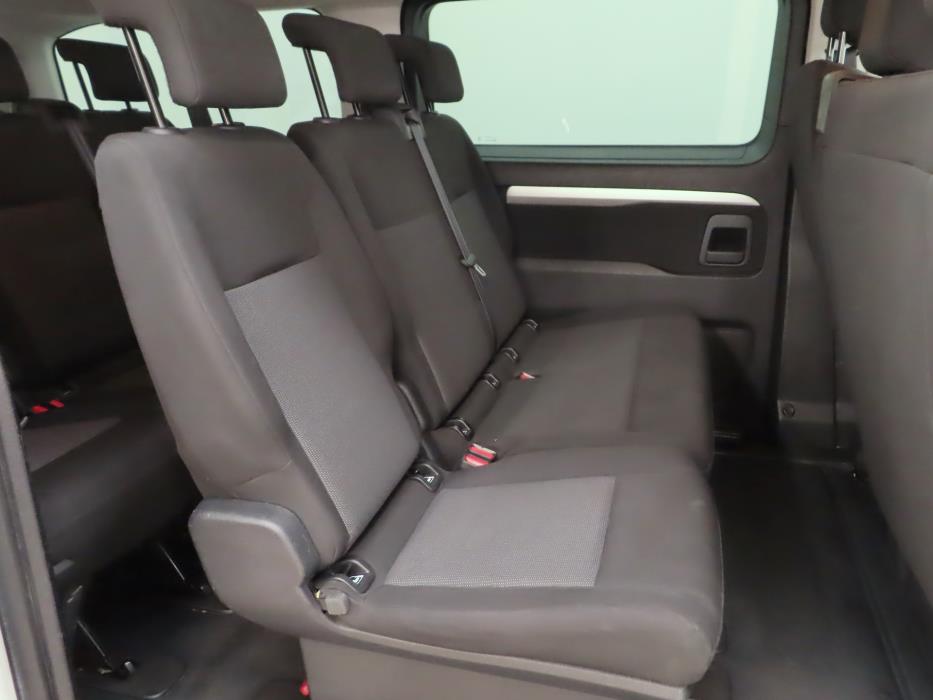 Peugeot Traveller 2022