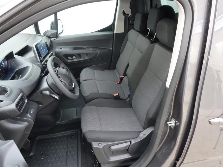 Peugeot e-Partner 2024