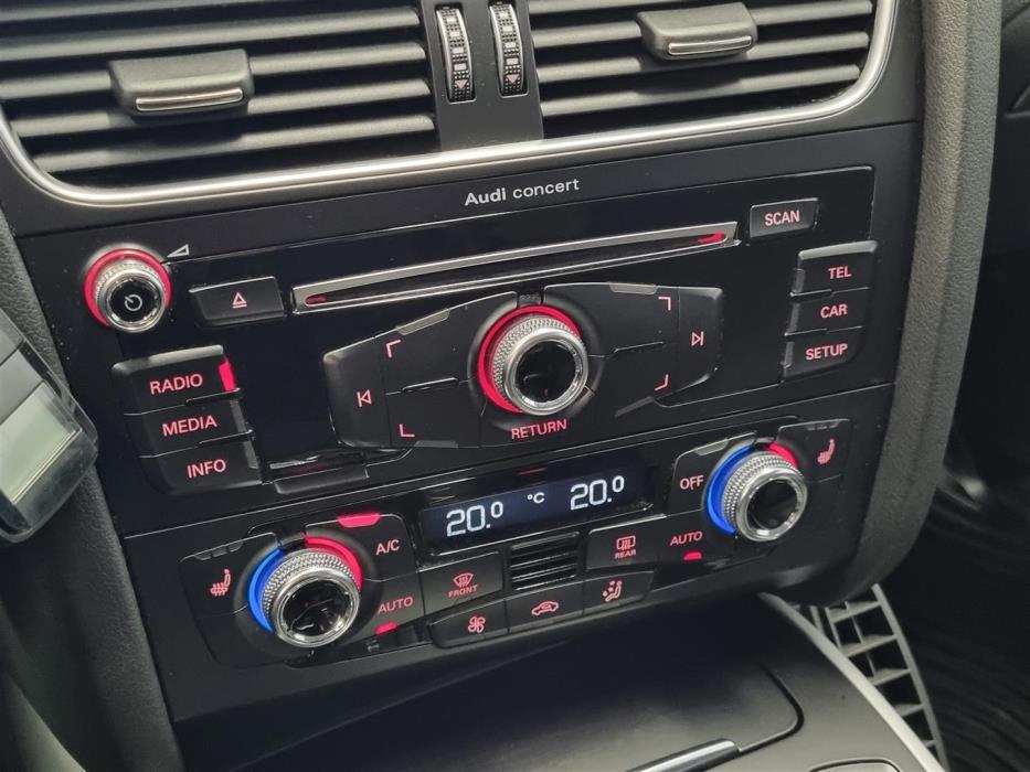 AUDI A4 2015