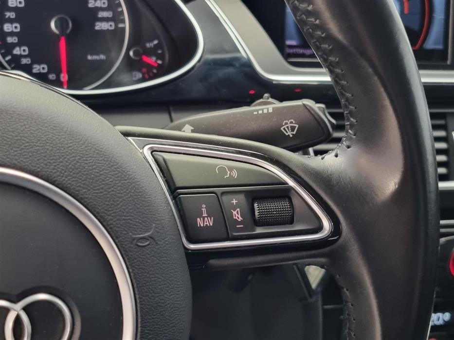 AUDI A4 2015