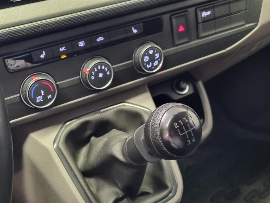 VOLKSWAGEN Transporter 2022