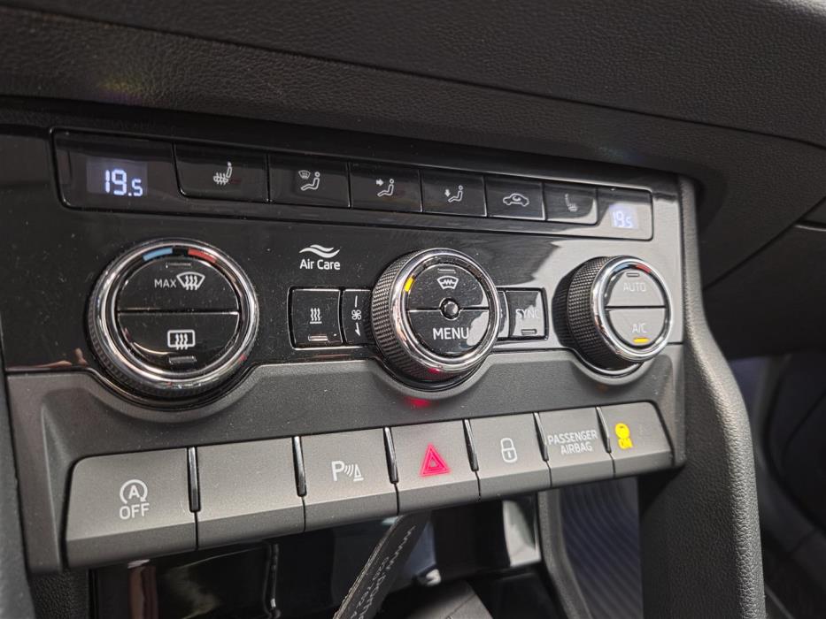 SKODA Karoq 2019