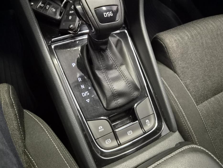 SKODA Karoq 2019