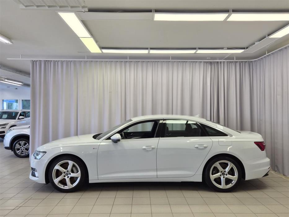 AUDI A6 2022