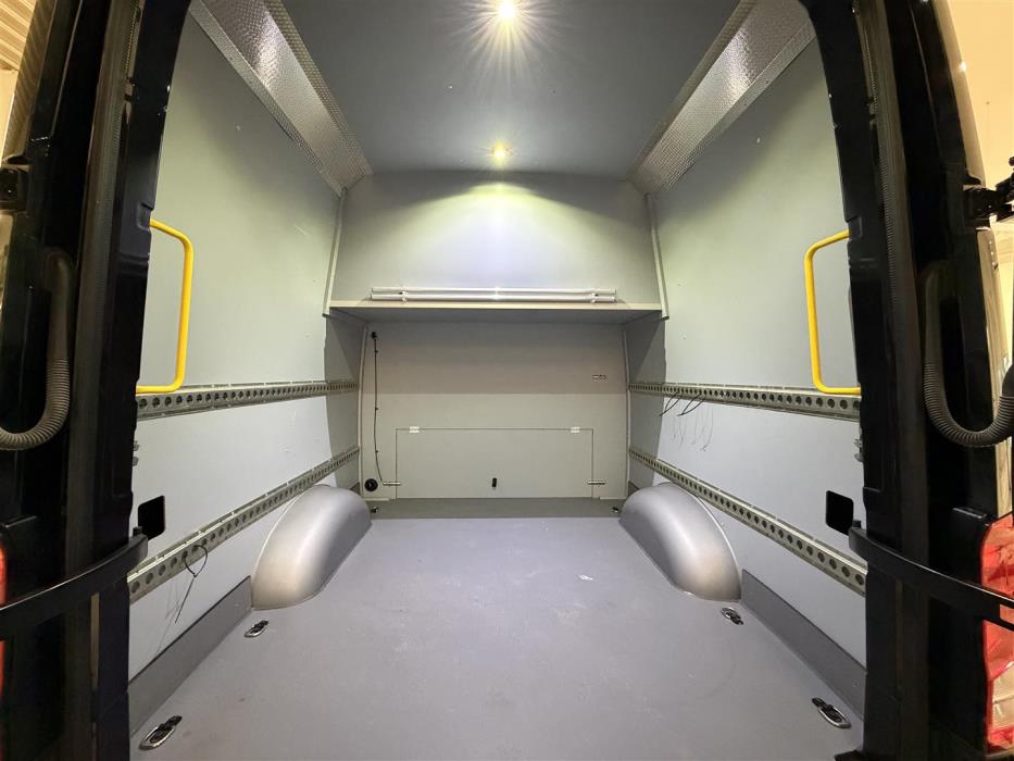 Volkswagen Crafter 2024