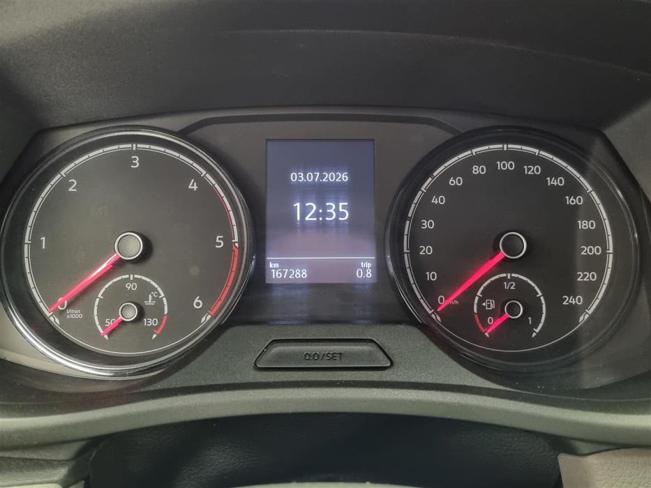VOLKSWAGEN Transporter 2024