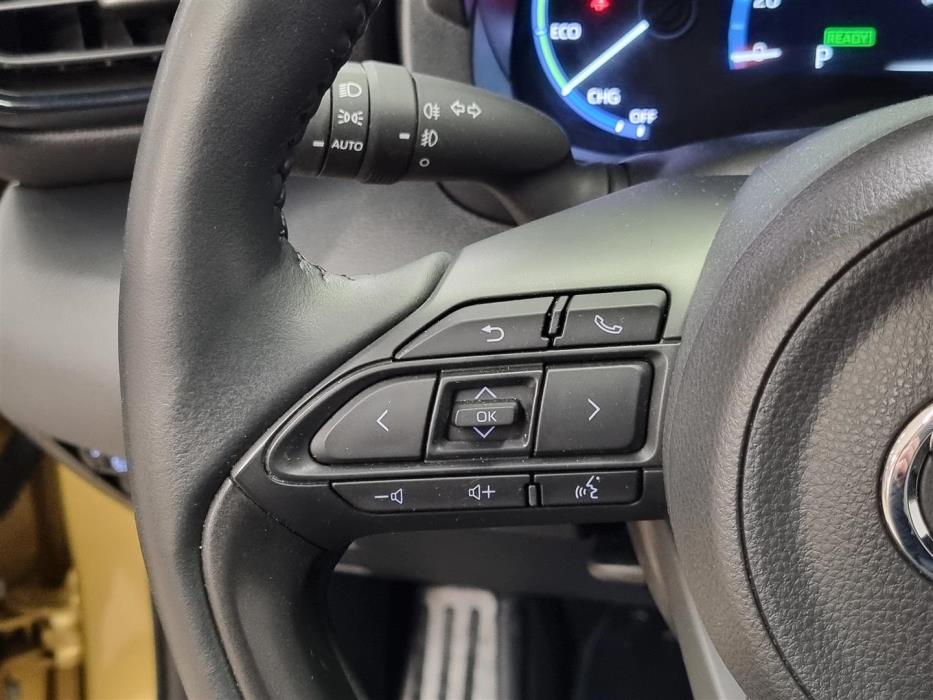 TOYOTA Yaris Cross 2024