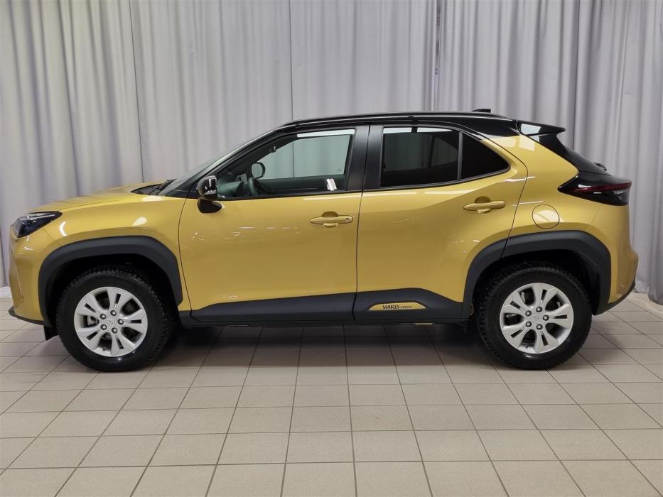 TOYOTA Yaris Cross 2024
