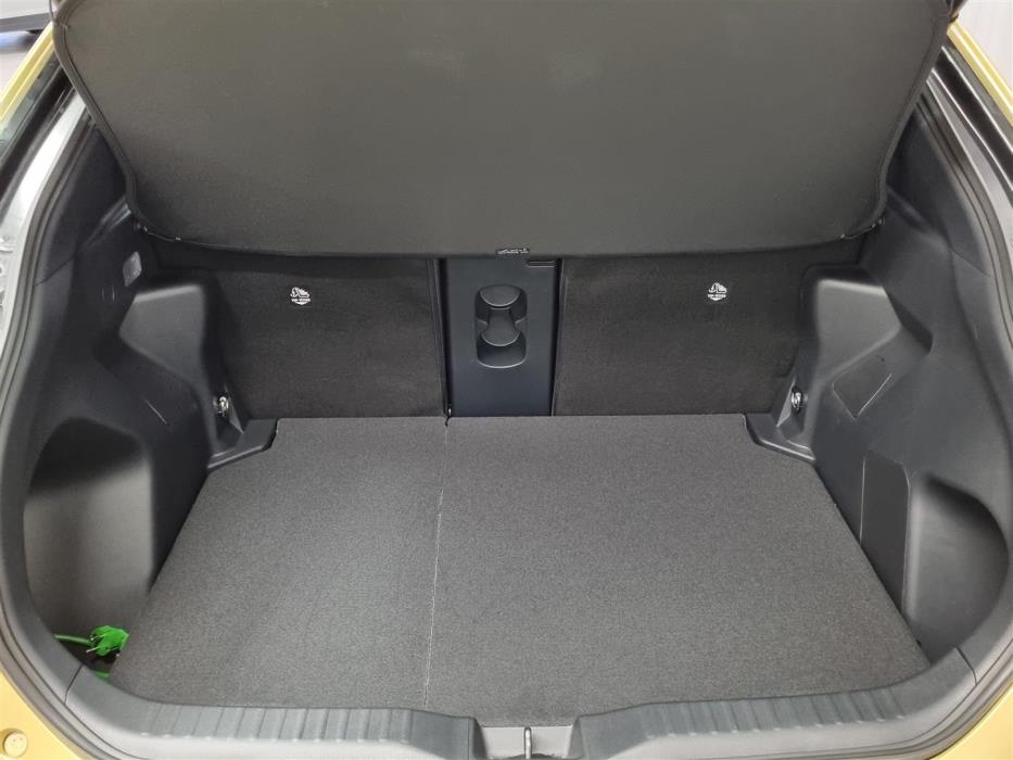 TOYOTA Yaris Cross 2024