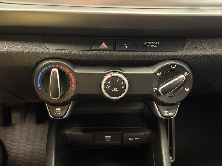 KIA Rio 2023