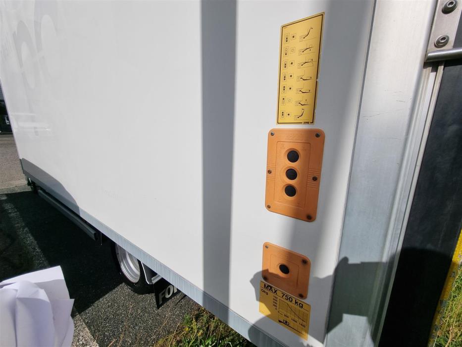 MERCEDES-BENZ Sprinter 2013