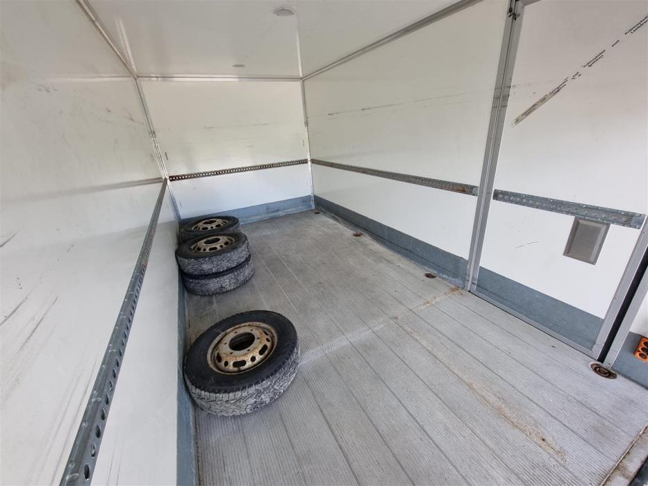 MERCEDES-BENZ Sprinter 2013