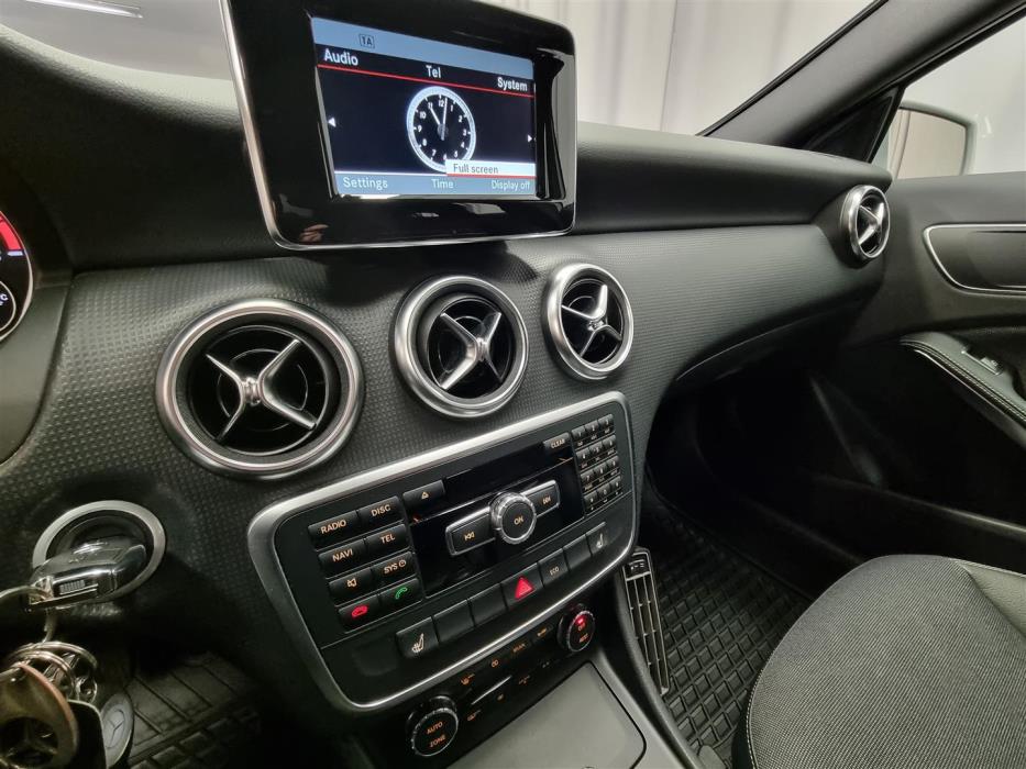 MERCEDES-BENZ A 2014