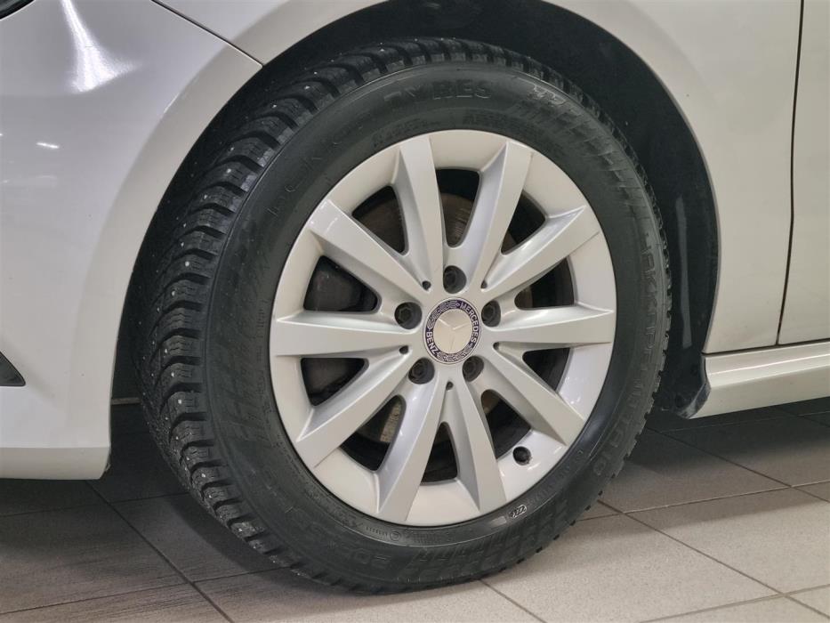 MERCEDES-BENZ A 2014