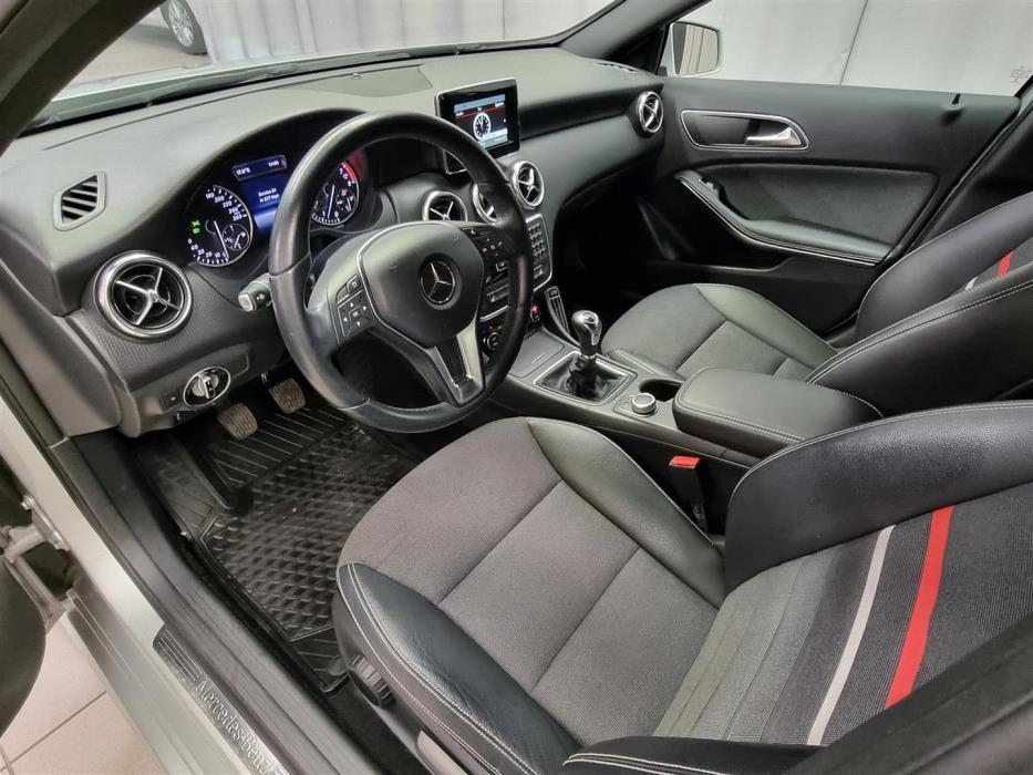MERCEDES-BENZ A 2014