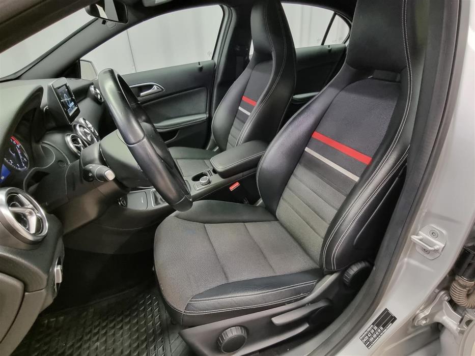 MERCEDES-BENZ A 2014