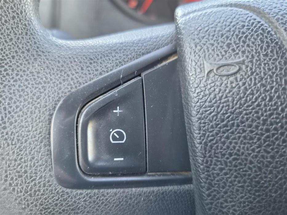 NISSAN NV400 2018