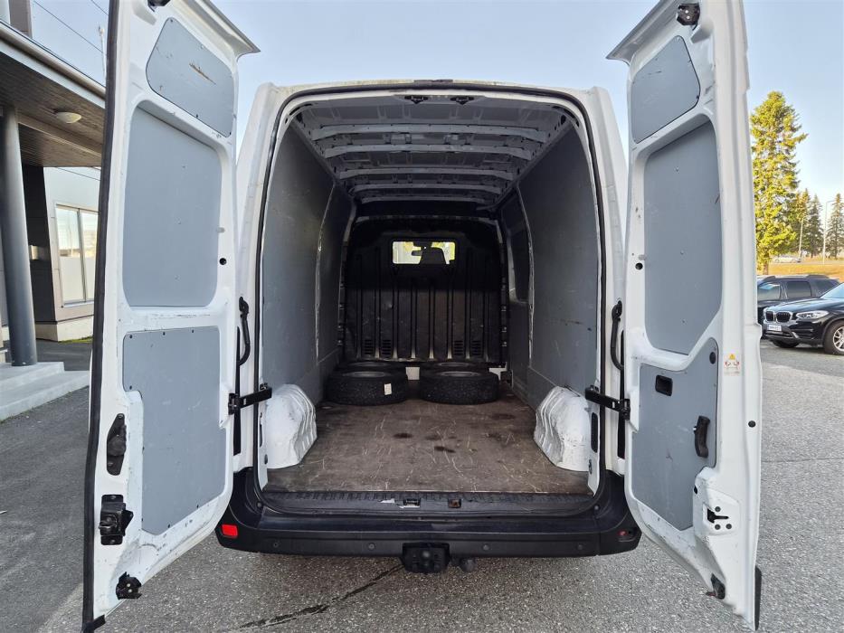 NISSAN NV400 2018