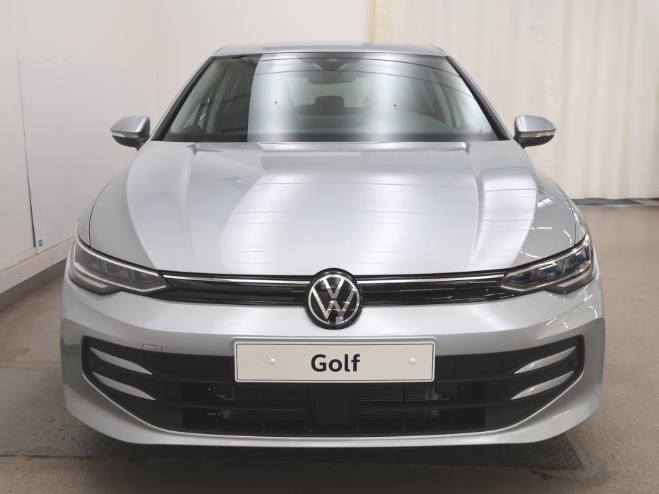 Volkswagen Golf 2025