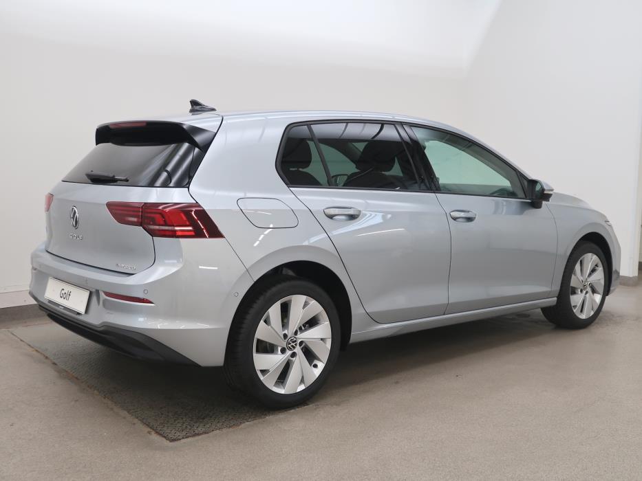 Volkswagen Golf 2025