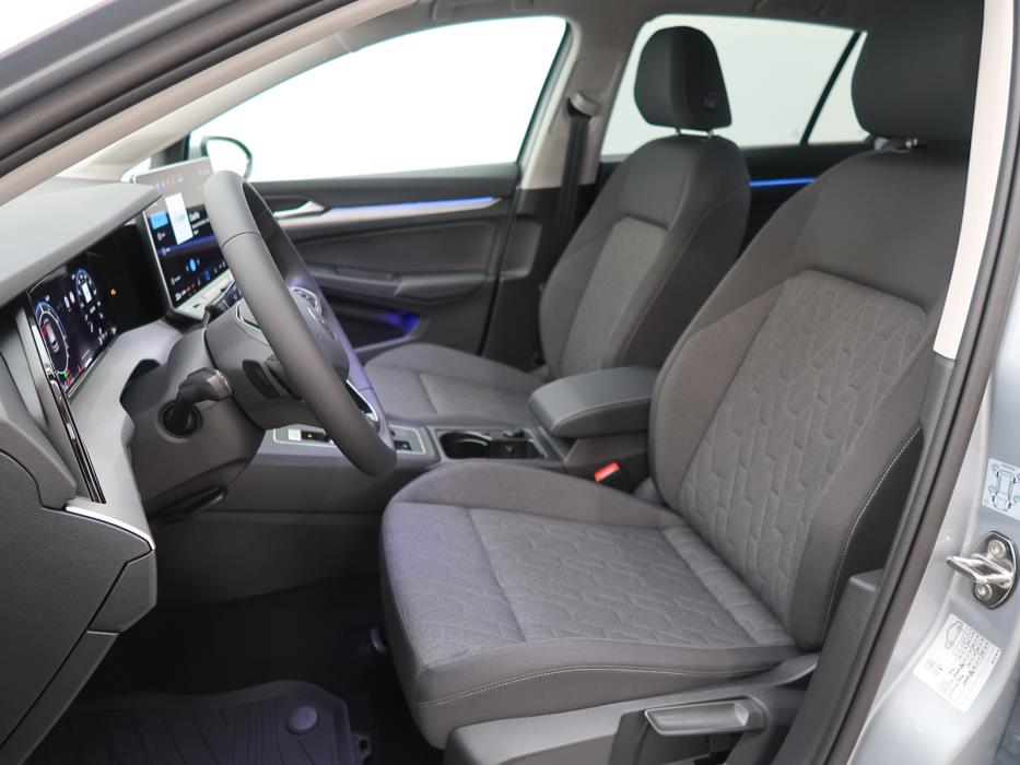 Volkswagen Golf 2025