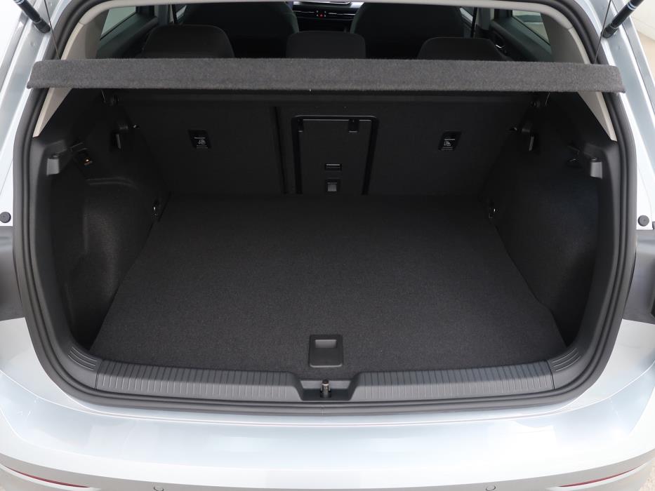 Volkswagen Golf 2025