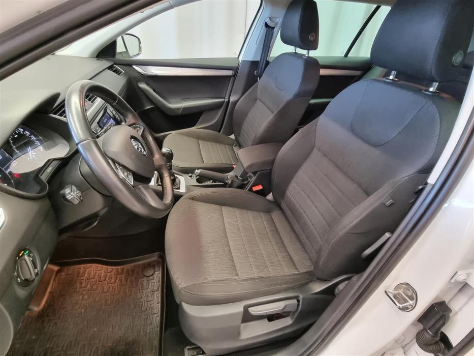 SKODA Octavia 2013