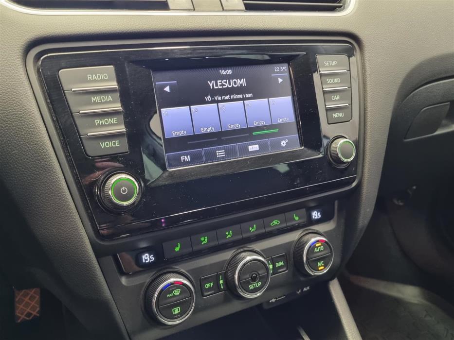SKODA Octavia 2013