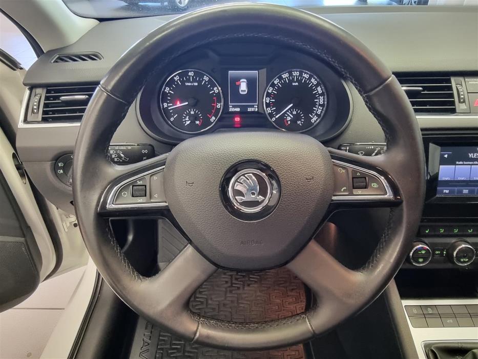 SKODA Octavia 2013