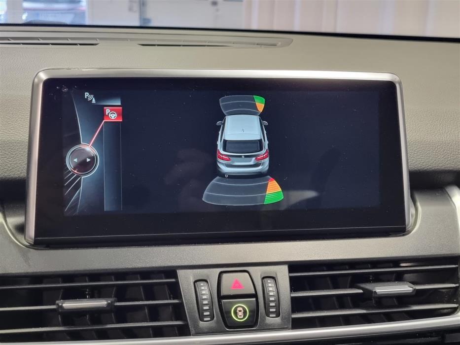 BMW 225 2016
